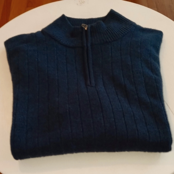 Jeoffrey Beene sweater - Picture 3 of 12